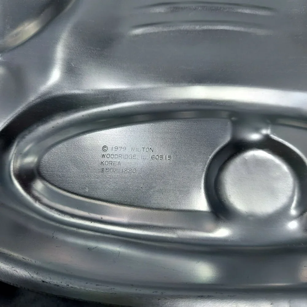 Wilton Party Pan Double Bell‎ Cake Mold 1979 Vintage with the Book